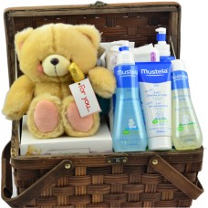 Mustela Hamper with Forever Friends 